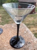 Cocktailglas mit schwarzem Stiel Saarbrücken-West - Klarenthal Vorschau