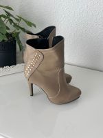 Stiefel mit Absatz Baden-Württemberg - Münsingen Vorschau