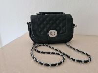 Handtasche schwarz 23 x 16 x 7 weiches Softkunstleder Sachsen-Anhalt - Starsiedel Vorschau