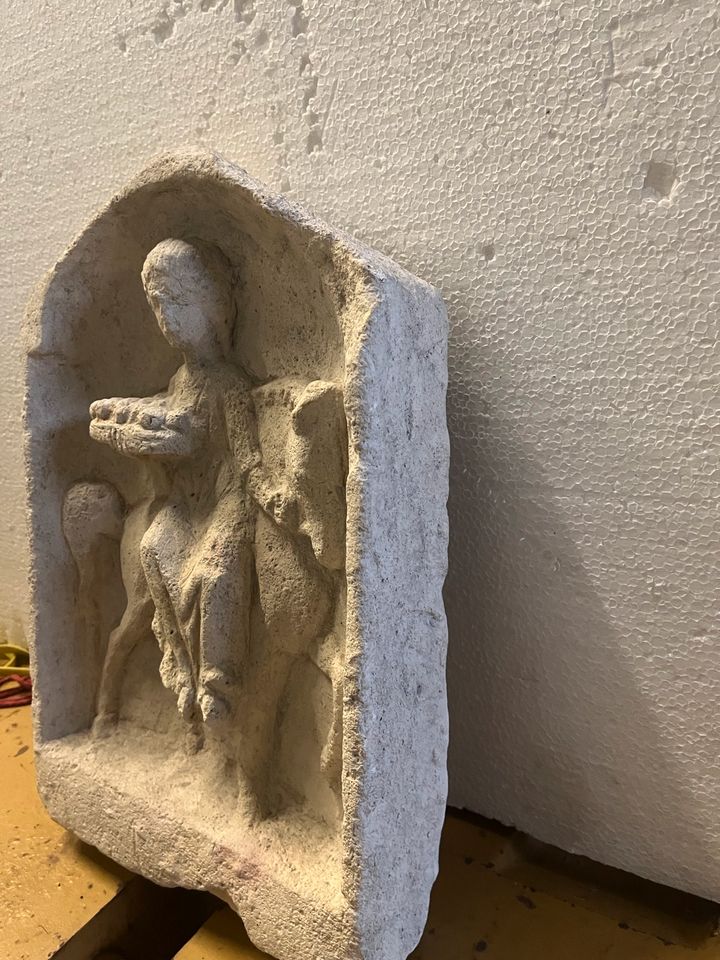 Relief Stein der Epona Mutter- Fruchtbarkeitsgöttin Sammlerstück in Köln
