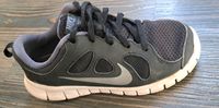 Nike Sneaker Gr 31 schwarz Sachsen - Chemnitz Vorschau