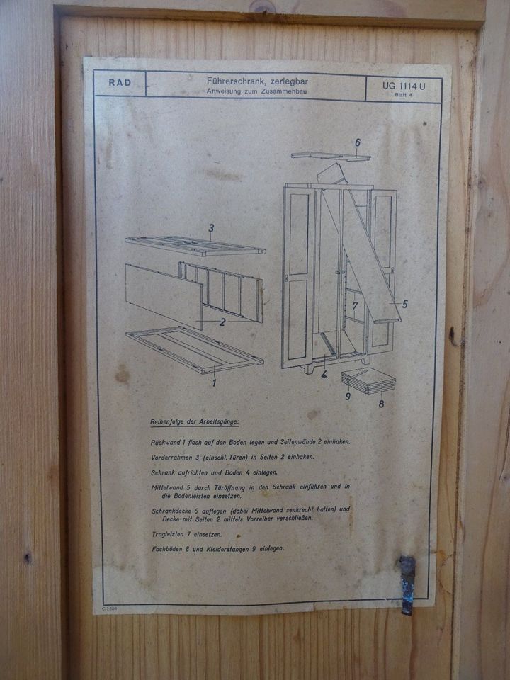 alter Spind Schrank 2.WK original selten in Rangendingen