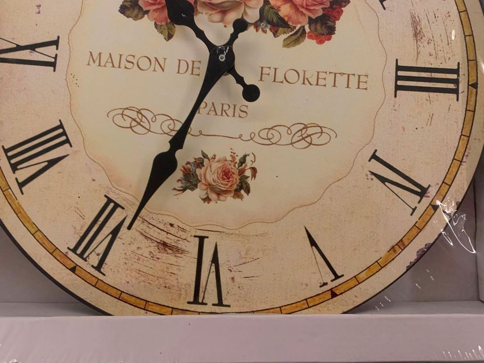 Wanduhr Maison de Florette Paris Rosen Shabby Uhr in Bielefeld