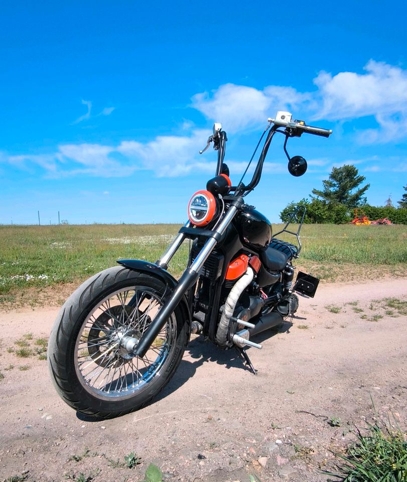 Suzuki Intruder 1400 Chopper Bobber Custom in Radebeul