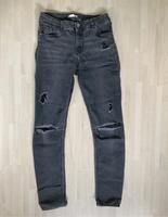 Löcher Jeans Hessen - Wetzlar Vorschau