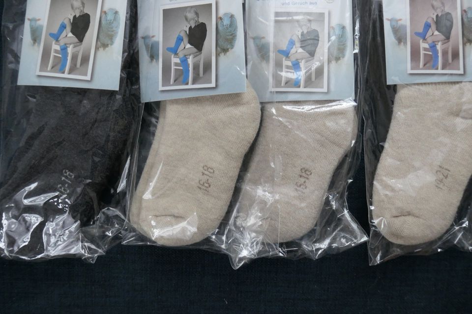 Hoppediz Polar Soxxs - warme Socken Merinowolle*für Tragetuchbaby in Dresden