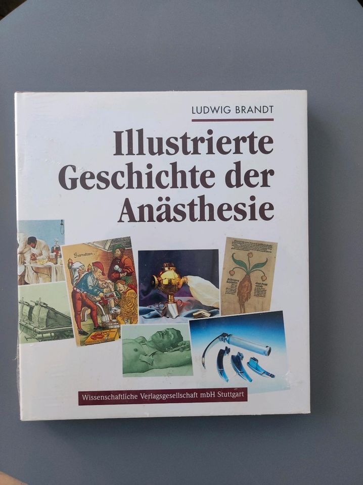 Folgende Pflege- bzw. medizinische Bücher zu Verkaufen in Neustadt in Holstein