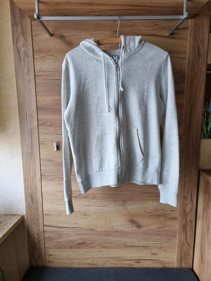 Sweatjacke Damen beige Jacke Sweatshirt H&M in Borgentreich