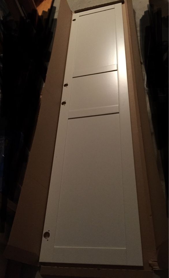 neue IKEA Pax Türe Tyssedal, 50x 229 cm - Art. 402.981.26 in Friedrichshafen