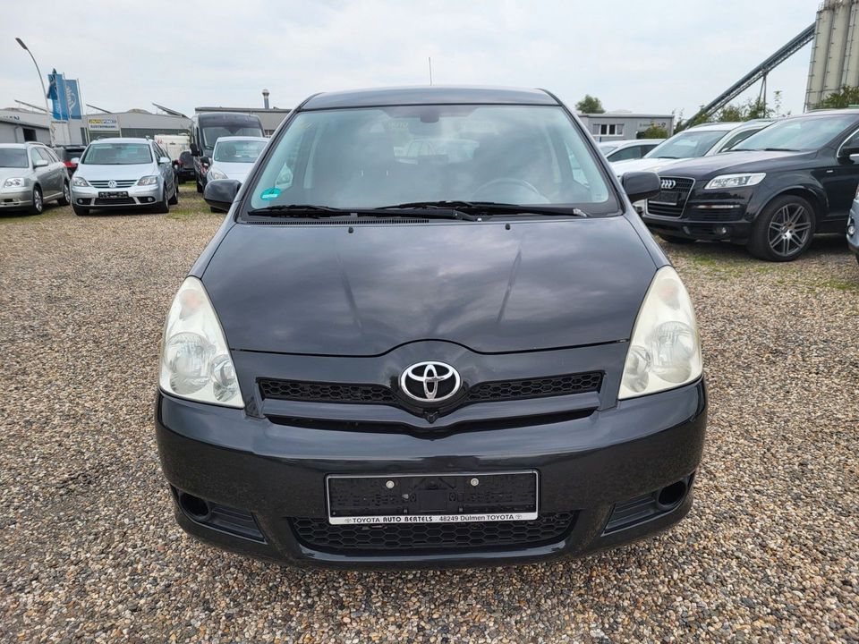 Toyota Corolla Verso 2.2 D-CAT Executive in Nottuln