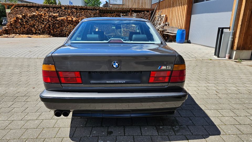 BMW E34 M5 3,6l Sebringrau in Murrhardt
