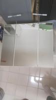 Badezimmerschrank mit Licht  in Weiß Berlin - Spandau Vorschau