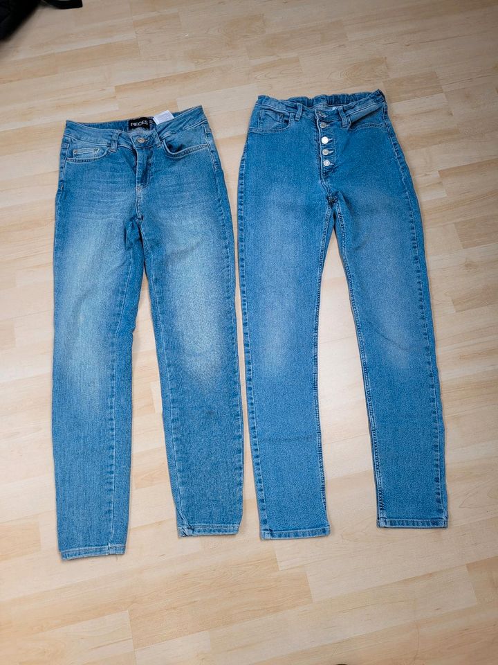 2 H&M Jeanshosen Skinny Jeans Gr.158 XS Mädchen  Set in Hildrizhausen