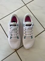 Nike Vomero 16 Woman weiß/pink Schleswig-Holstein - Henstedt-Ulzburg Vorschau