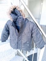 Jacke Parka Gr. 104 Grau Gefüttert mit Kapuze Freiburg im Breisgau - Au  Vorschau