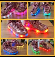 Kinder High-top LED Sneaker mit Led Licht Gr. 25 Brandenburg - Fredersdorf-Vogelsdorf Vorschau