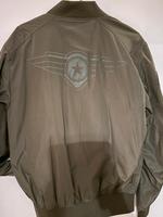 TOP GUN  Jacke Khaki grün Bomberjacke M neuwertig unisex Nordrhein-Westfalen - Ahlen Vorschau
