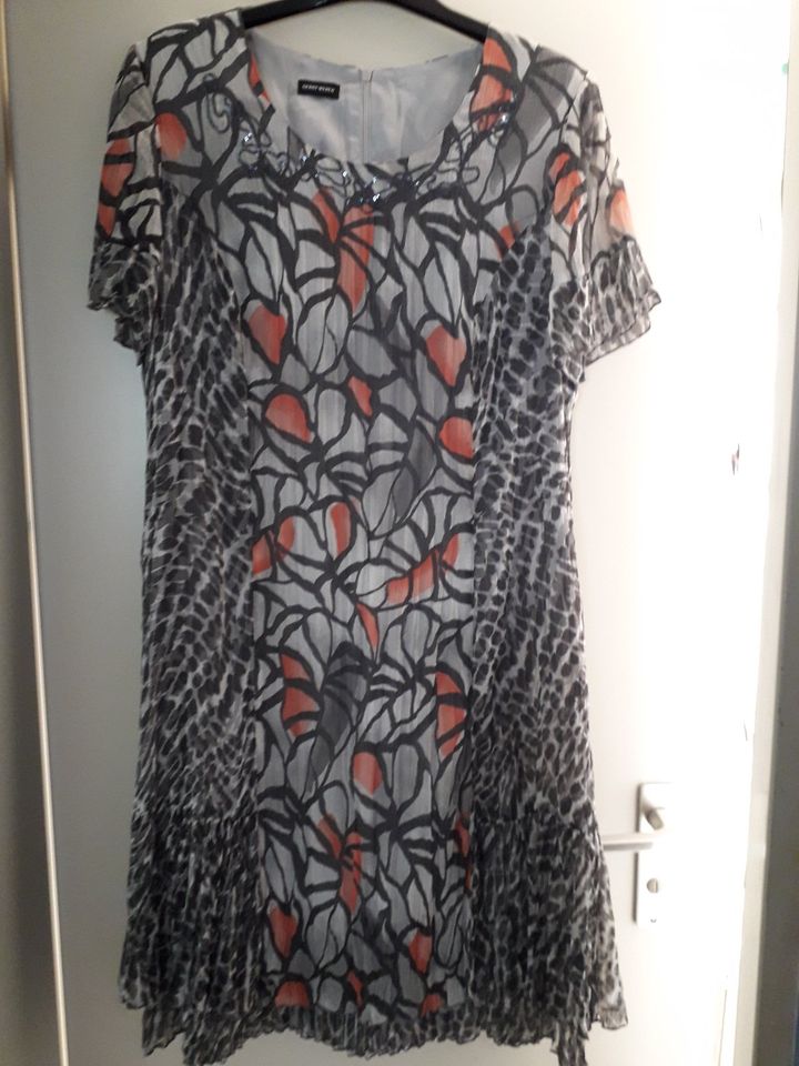 Gerry Weber elegantes Sommerkleid + extra Schal in Ludwigsburg