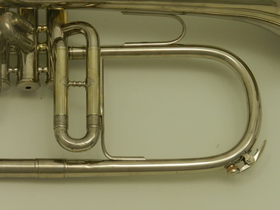 Flugelhorn Bb K&H Kuhnl Koffer DR23-153 in Görlitz