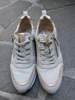 Bugatti Damen Sneaker Reptil Druck beige Bayern - Landshut Vorschau