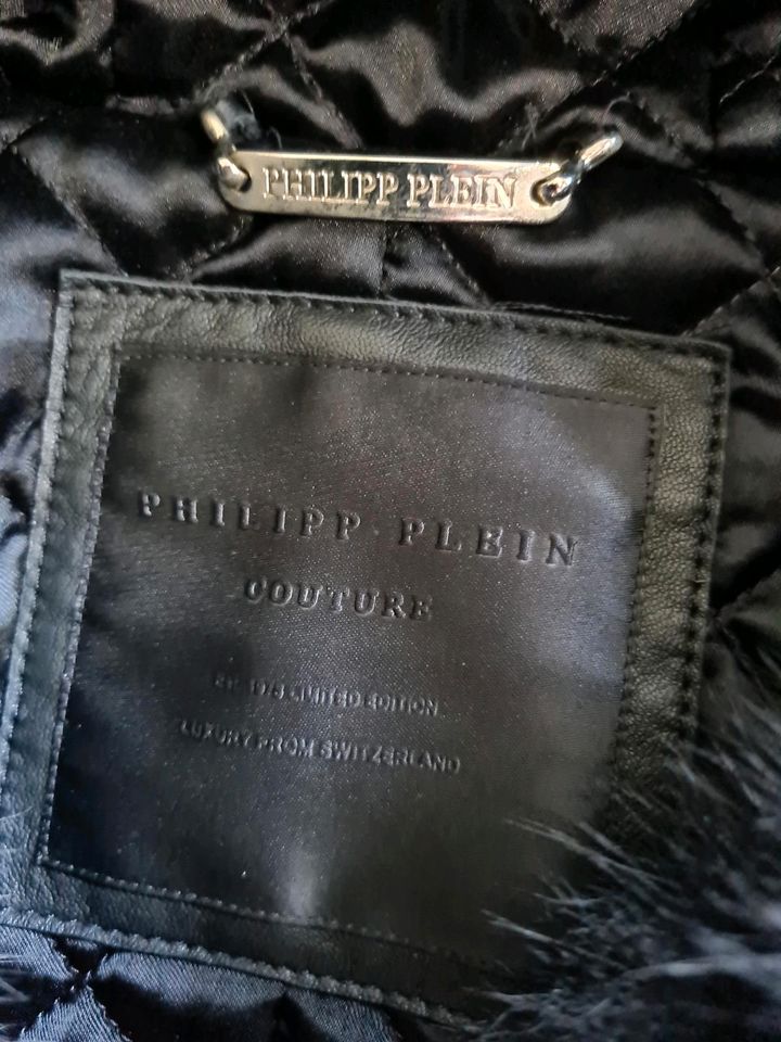 Philipp Plein, Damen Echt Lederjacke mit Fellkaputze und Nieten in Bayern -  Moosinning | eBay Kleinanzeigen ist jetzt Kleinanzeigen