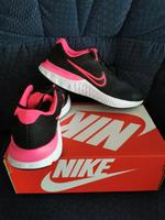 Gr EU 38,5 Aufregende Nike Run Sportschuh Nordrhein-Westfalen - Hilden Vorschau