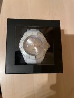 Verkaufe eine weiße neue Quartz Uhr Bayern - Durach Vorschau