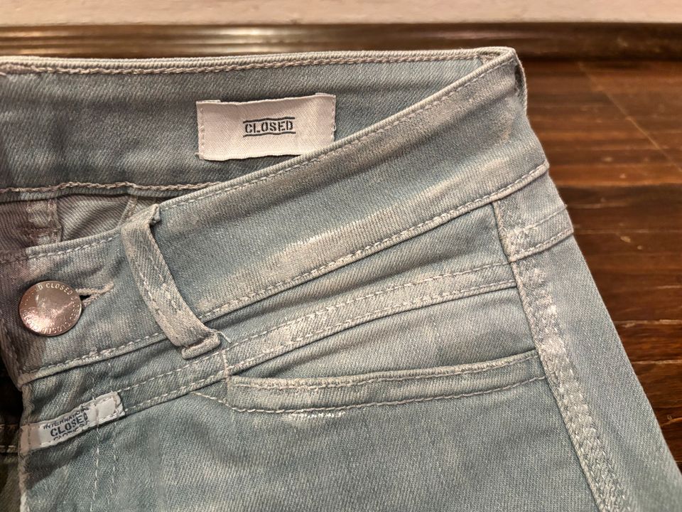 Original Closed Ankle Jeans Hellblau-Silber W26 in Leipzig