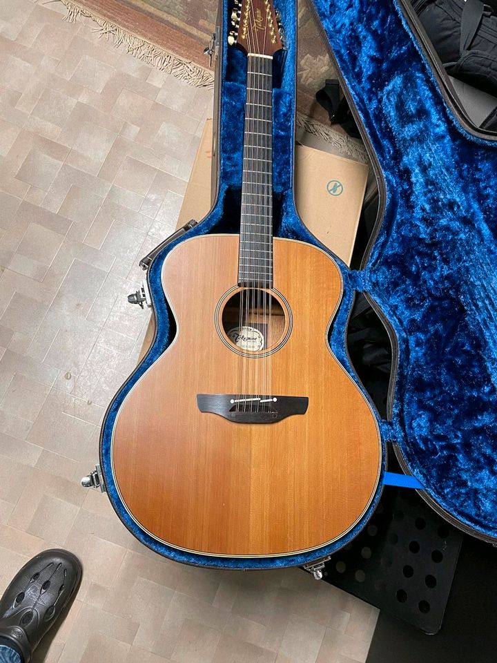 Tausch möglich. Takamine 12-saitige Gitarre Jumbo Model SEN 20-12 in Eichenzell