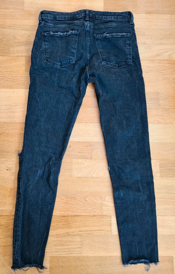 Ripped Jeans von Zara Größe 36 in Saarbrücken