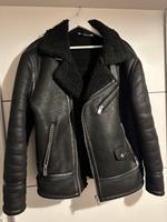 Zara Lederjacke mit Pelzkragen Nordrhein-Westfalen - Langenfeld Vorschau