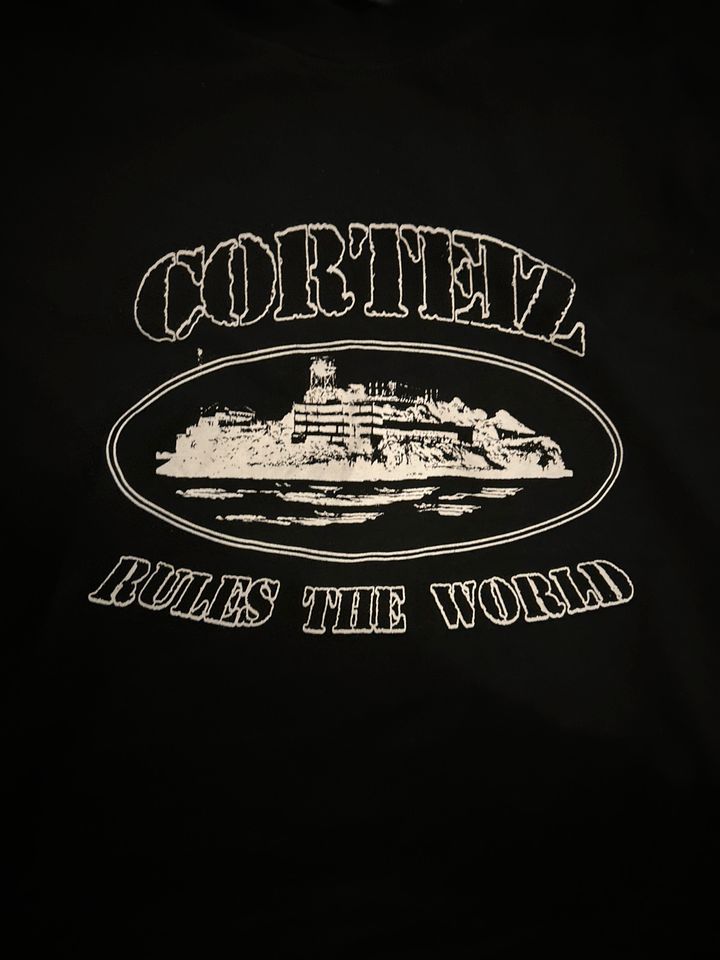 Corteiz Tshirt in Köln