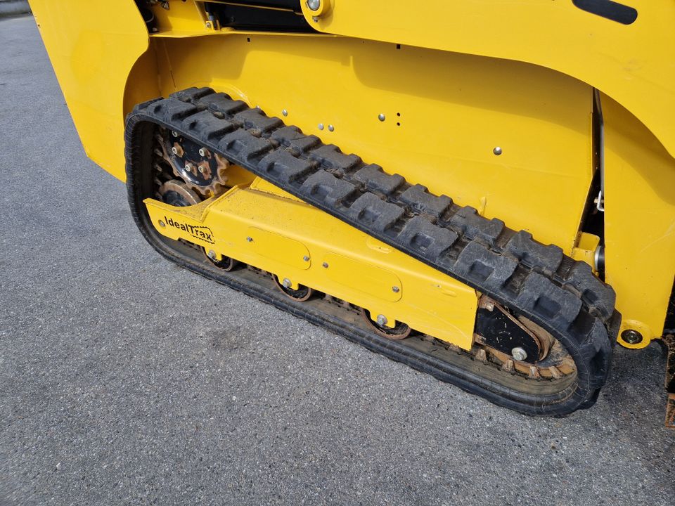 Gehl RT105 Kompaktlader Kettenlader Bobcat Raupenfahrwerk Heizung in Tiefenbach Oberpf