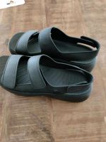 Neu, Crocs Plateau Sandalen Unisex, schwarz, ungetragen , Klett Hessen - Gießen Vorschau