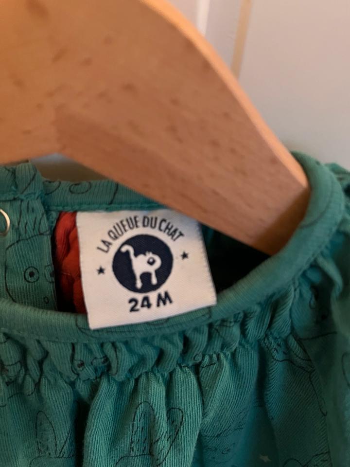 La Queue du Chat Kleid mit Hasen in Größe 98/104 in Niedernhausen