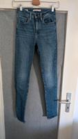 Gebrauchte Levi's Jeans Womens 721 High Rose Skinny in blau 24/30 Hessen - Neu-Isenburg Vorschau