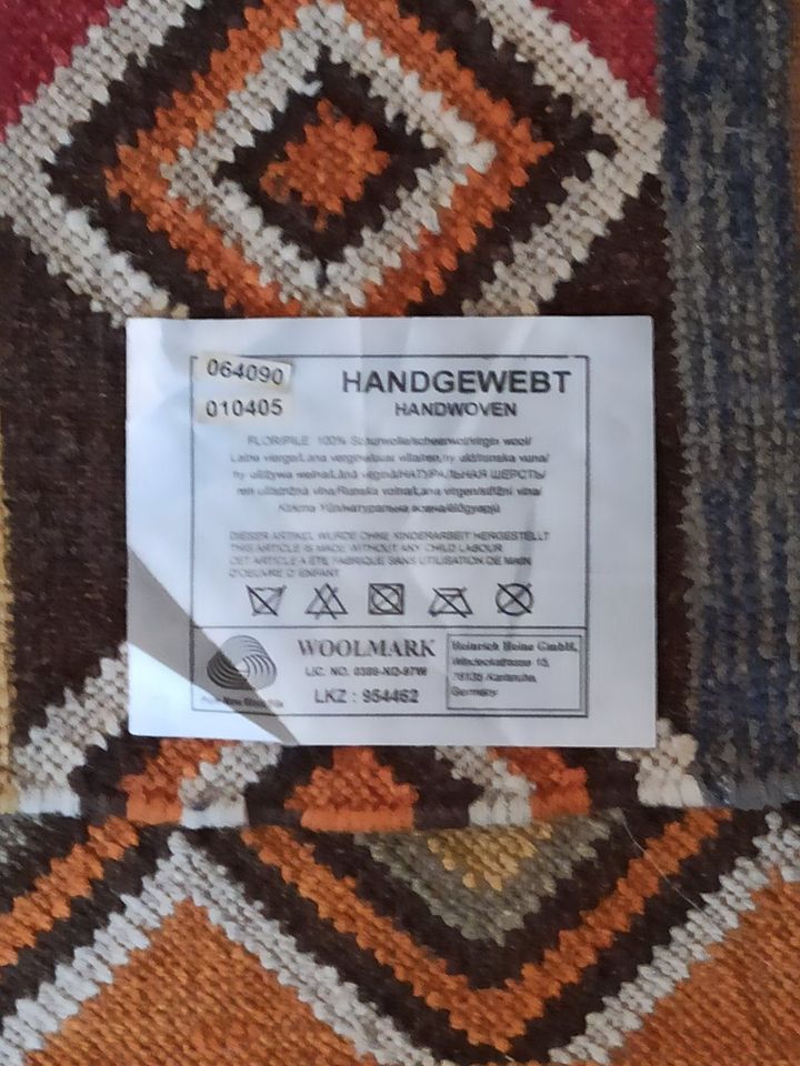 Zwei Teppiche, handgewebt aus Indien in Nürnberg (Mittelfr)