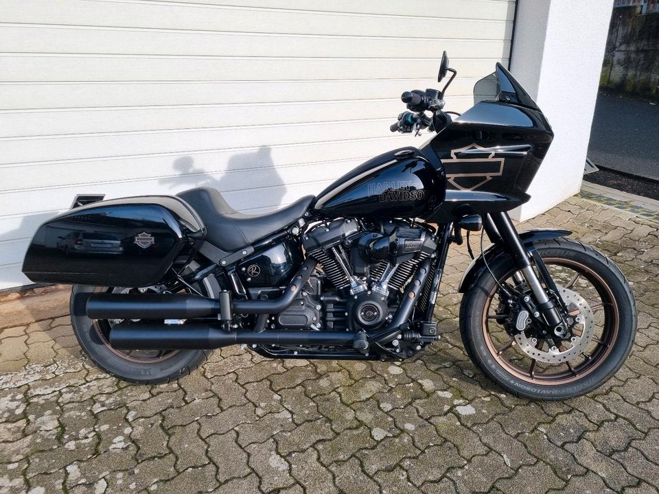 Harley Davidson FXLRST Low Rider ST 117 in Osterode am Harz