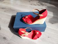 NEU! TOMMY HILFIGER Peeptoes Wedges Keilsandalette 39 rot Sommer Nordrhein-Westfalen - Unna Vorschau