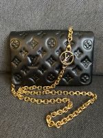 Louis Vuitton Pochette Coussin in schwarz (sehr guter Zustand) Nordrhein-Westfalen - Neuss Vorschau