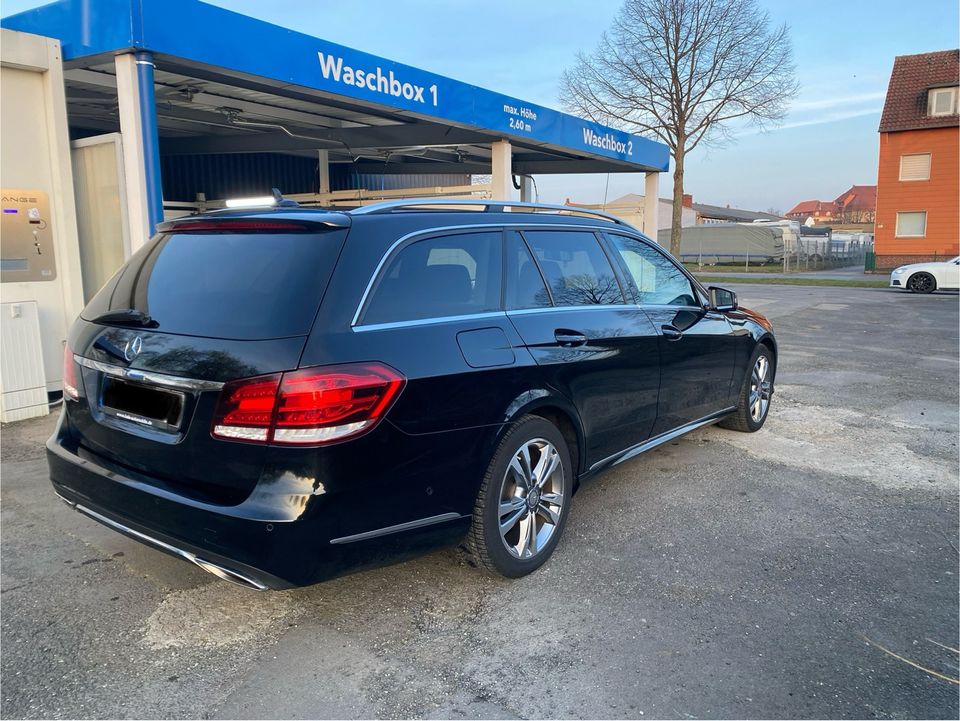 Mercedes benz e 250d T model in Helmstedt