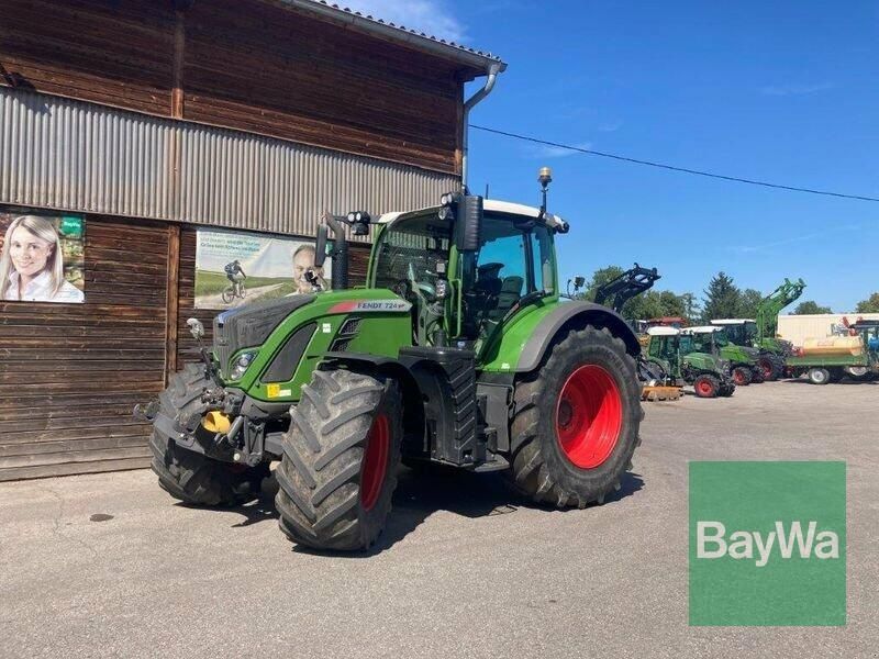 Fendt 724 VARIO S4 PROFI PLUS Traktor in Pfahlhof