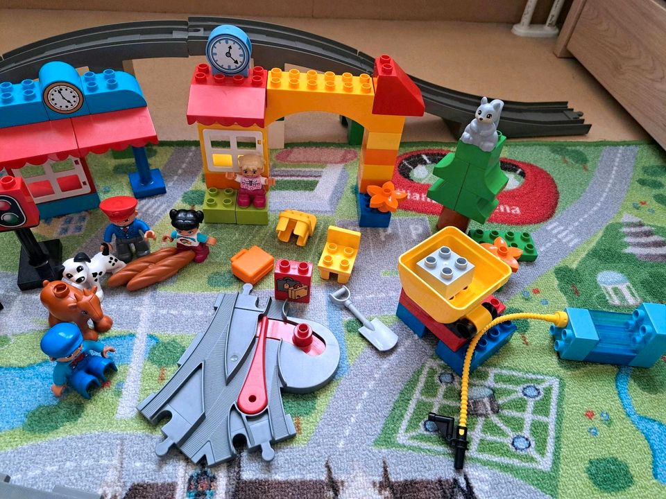 Großes Lego Duplo Eisenbahn Set in Markt Schwaben