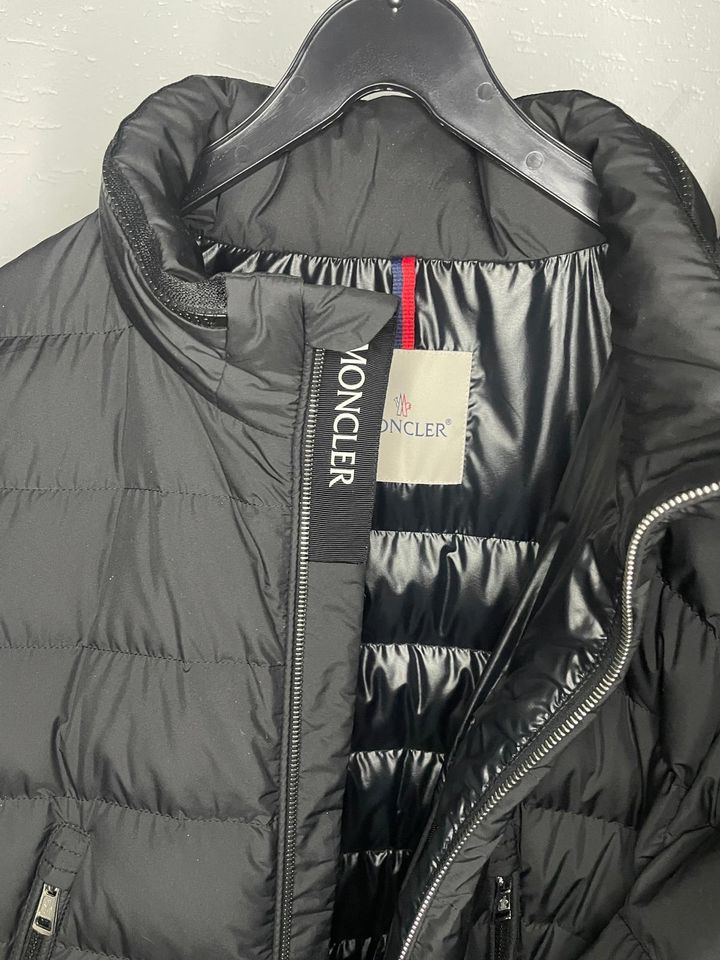 Moncler ALFIT GIUBBOTTO in Bergkamen