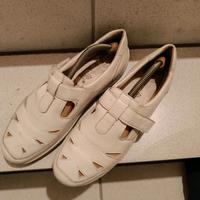 Waldläufer Halbschuhe mit Klettverschluss Gr 7 (41) Hessen - Raunheim Vorschau