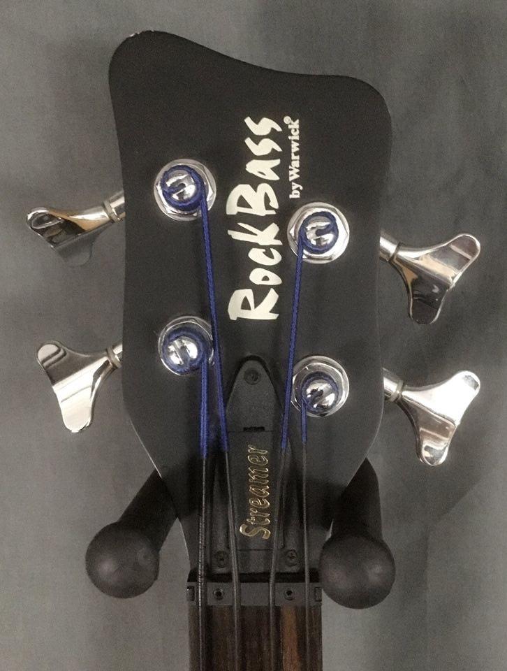 WARWICK ROCKBASS STREAMER FRETLESS BASS, GEBRAUCHT GUTER ZUSTAND in Duisburg