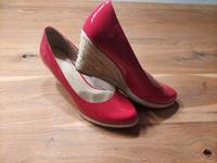 Marco Tozzi Pumps mit Keilabsatz, rot/gold, Gr 39 Bayern - Hutthurm Vorschau