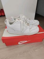 Nike Sneaker 38,5 Baden-Württemberg - Westhausen Vorschau