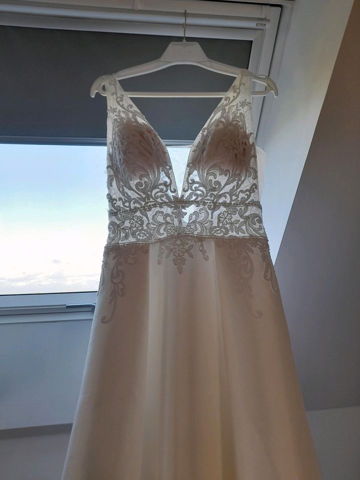 Brautkleid,  Kleid, Hochzeit, Kollektion 2023 in Bedburg-Hau