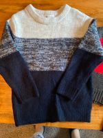 Jungen Pullover & Strickjacke 110/116 Dresden - Friedrichstadt Vorschau